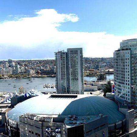 Apartamento Downtown 3Br/2Ba+Views+Skytrain+Free Parking Vancouver Exterior foto