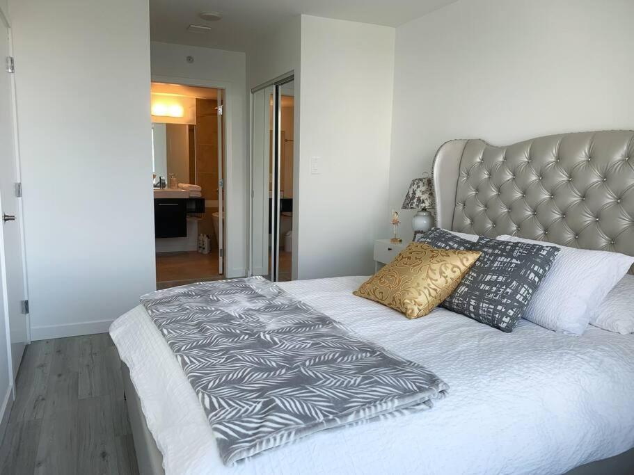 Apartamento Downtown 3Br/2Ba+Views+Skytrain+Free Parking Vancouver Exterior foto